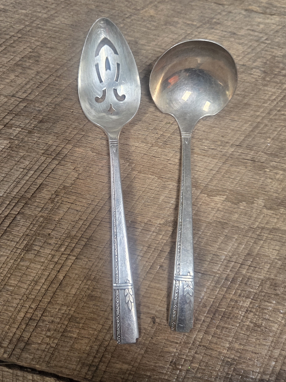 Vintage 1938 Oneida Grenoble Silver-plated Serving Spoons ~ Bin RR